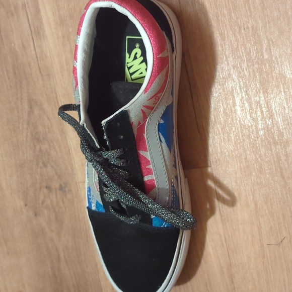 UNISEX  women's 10 and  8.5 men's - Picture 2 of 4